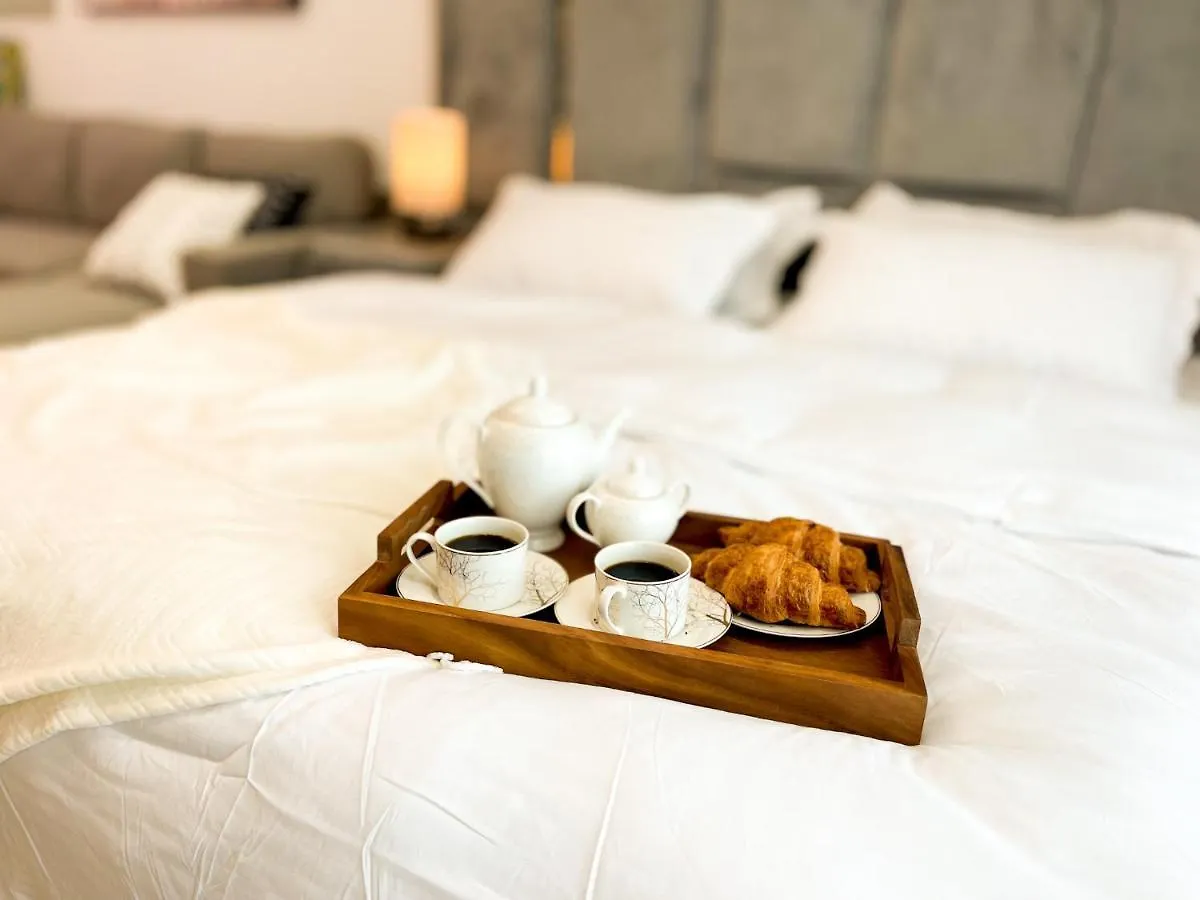 Luxury Studio Apartment Close To Jbr Beach&Yacht Club&Metro-Available Airport Shuttle 두바이