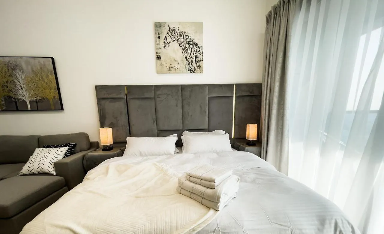 Luxury Studio Apartment Close To Jbr Beach&Yacht Club&Metro-Available Airport Shuttle 두바이