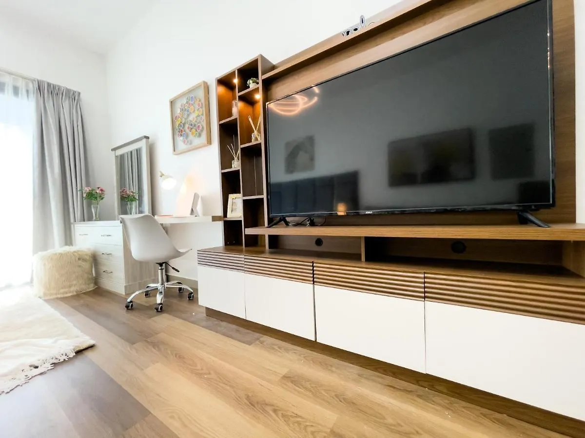 Luxury Studio Apartment Close To Jbr Beach&Yacht Club&Metro-Available Airport Shuttle 두바이