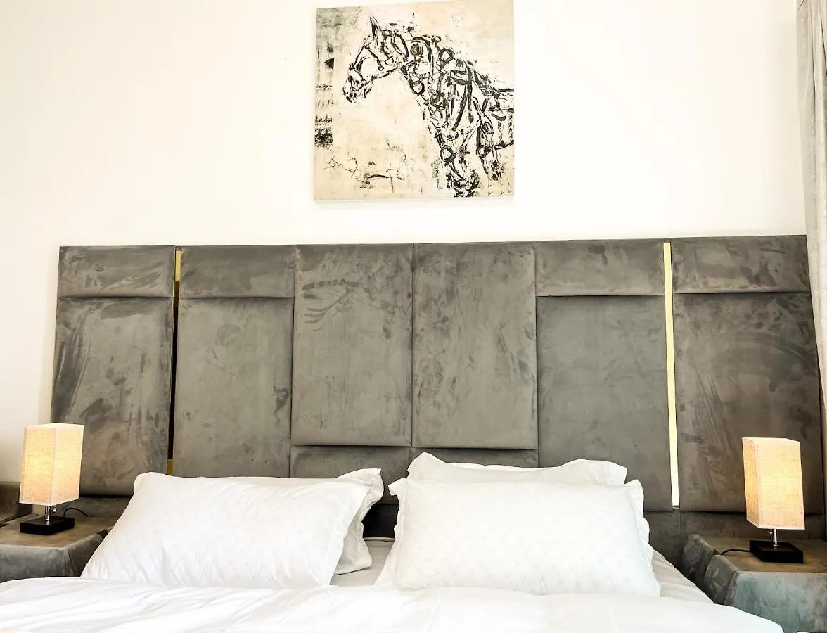 Luxury Studio Apartment Close To Jbr Beach&Yacht Club&Metro-Available Airport Shuttle 두바이