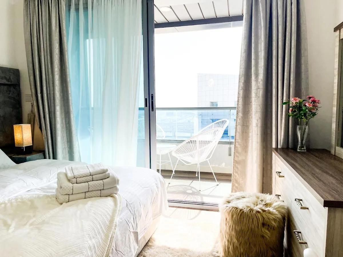 Luxury Studio Apartment Close To Jbr Beach&Yacht Club&Metro-Available Airport Shuttle 두바이