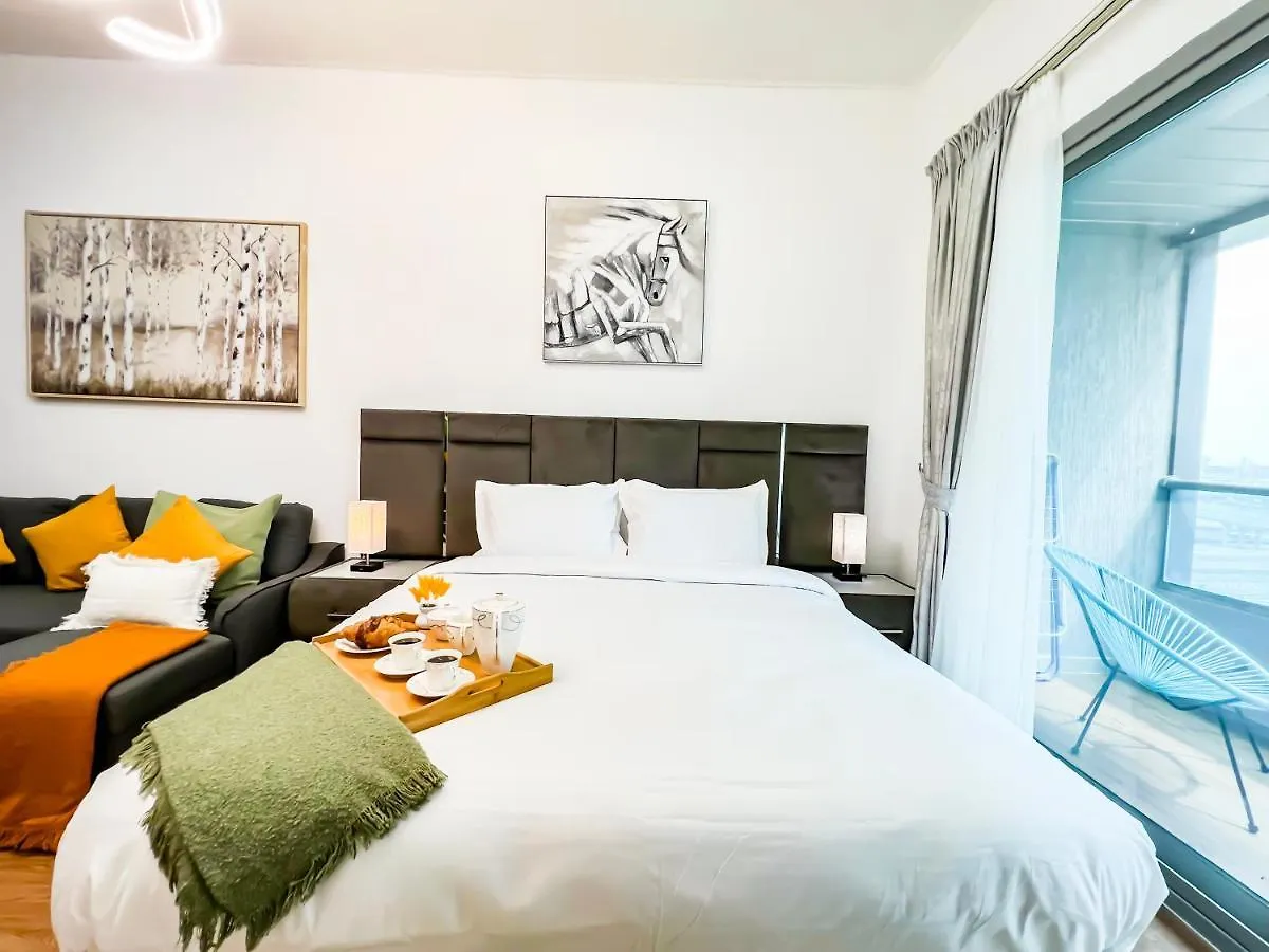Luxury Studio Apartment Close To Jbr Beach&Yacht Club&Metro-Available Airport Shuttle 두바이