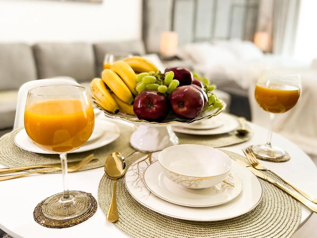 Luxury Studio Apartment Close To Jbr Beach&Yacht Club&Metro-Available Airport Shuttle 두바이