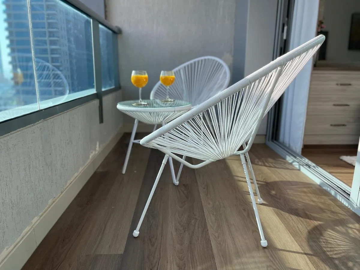 Luxury Studio Apartment Close To Jbr Beach&Yacht Club&Metro-Available Airport Shuttle 두바이