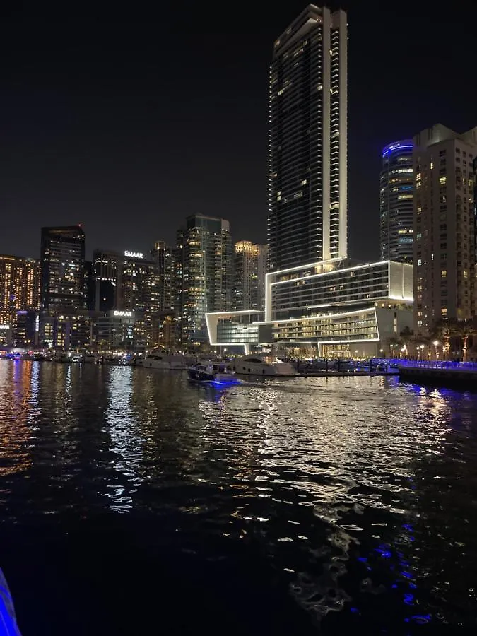 Luxury Studio Apartment Close To Jbr Beach&Yacht Club&Metro-Available Airport Shuttle 두바이