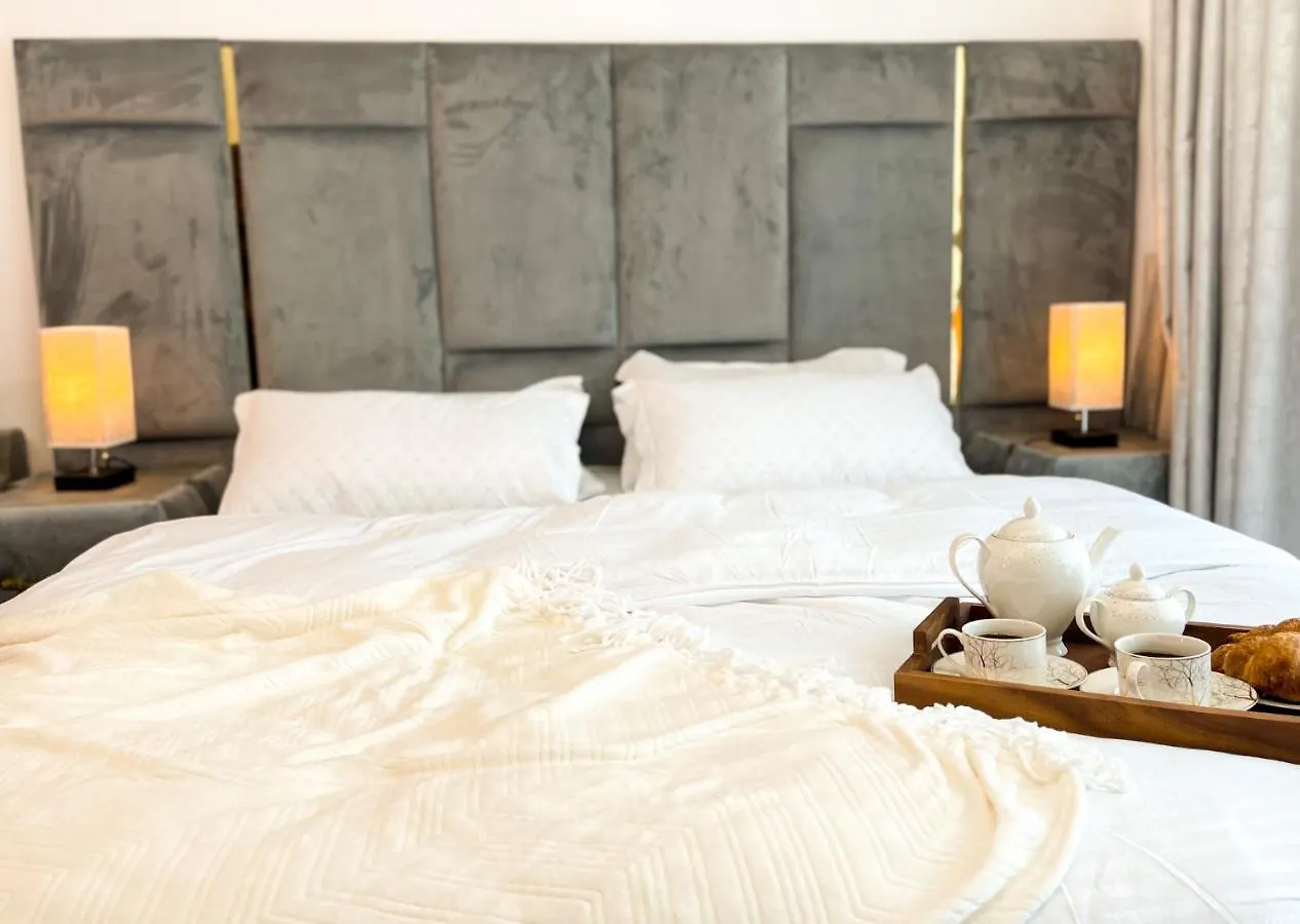 Luxury Studio Apartment Close To Jbr Beach&Yacht Club&Metro-Available Airport Shuttle Dubai